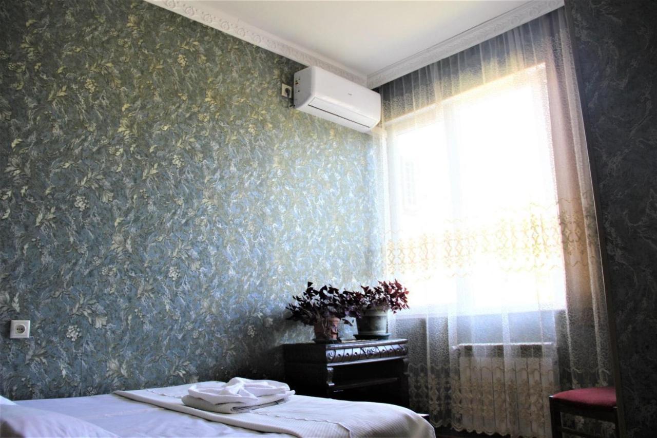Hotel Oniks คูทายสิ ภายนอก รูปภาพ