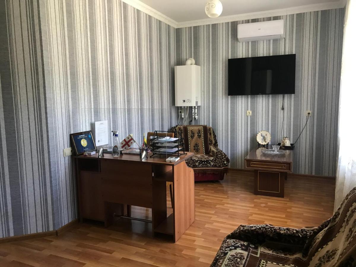 Hotel Oniks คูทายสิ ภายนอก รูปภาพ