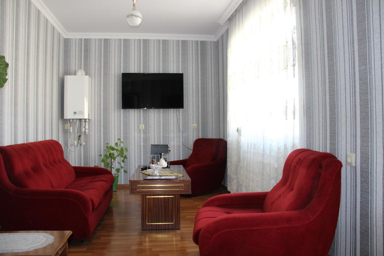 Hotel Oniks คูทายสิ ภายนอก รูปภาพ